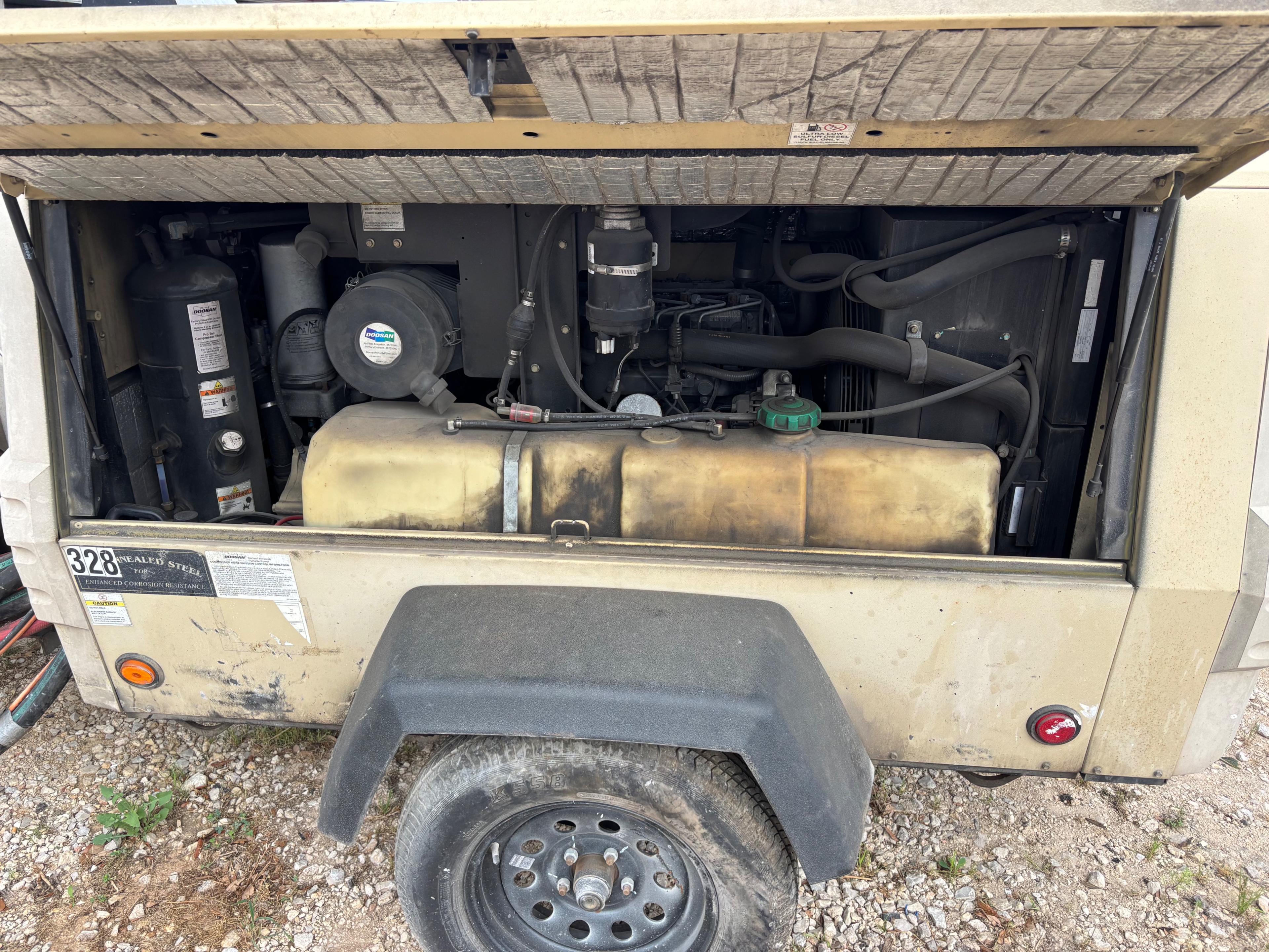 2020 Doosan P250/HP210 Air Compressor