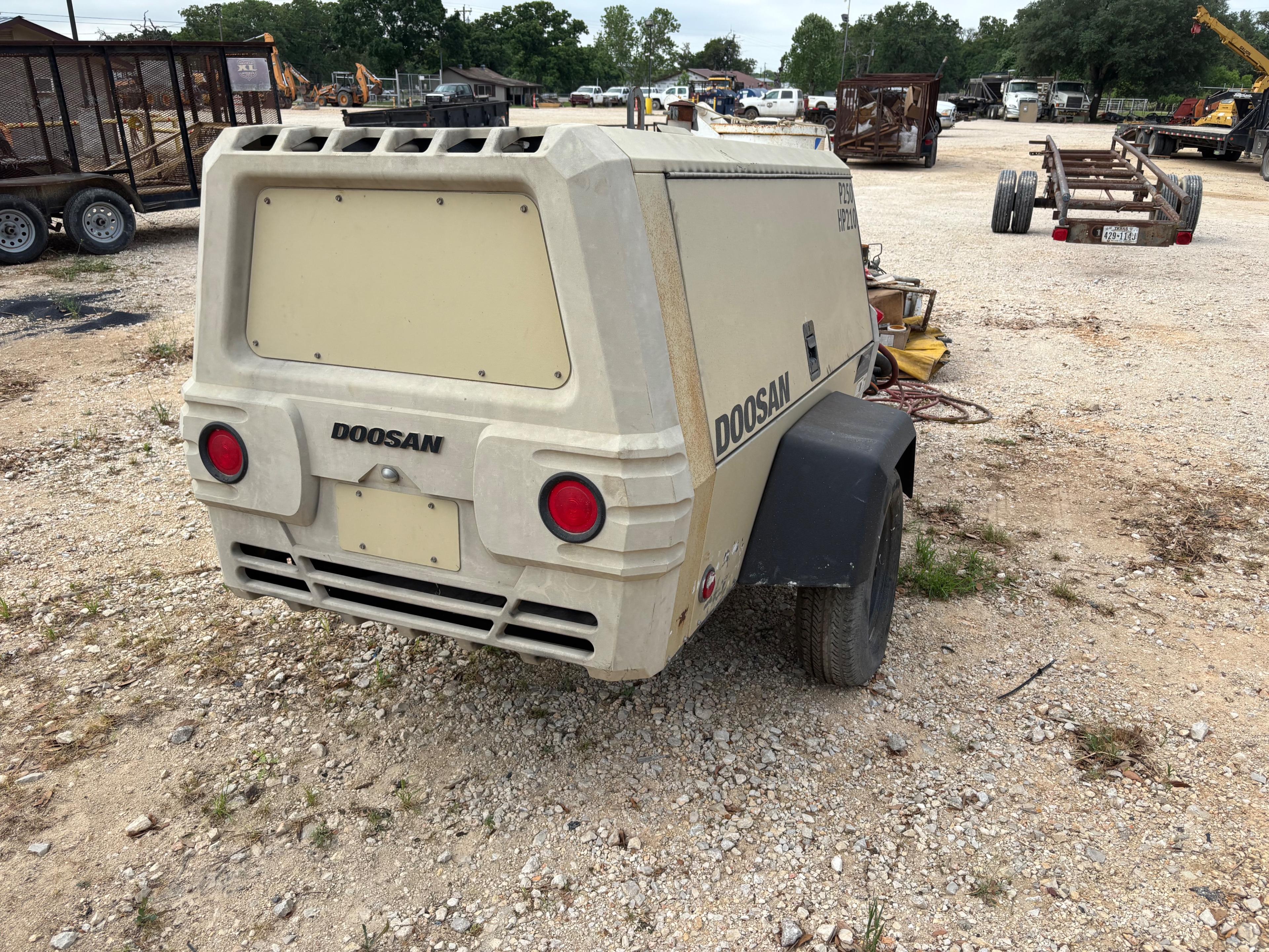 2020 Doosan P250/HP210 Air Compressor
