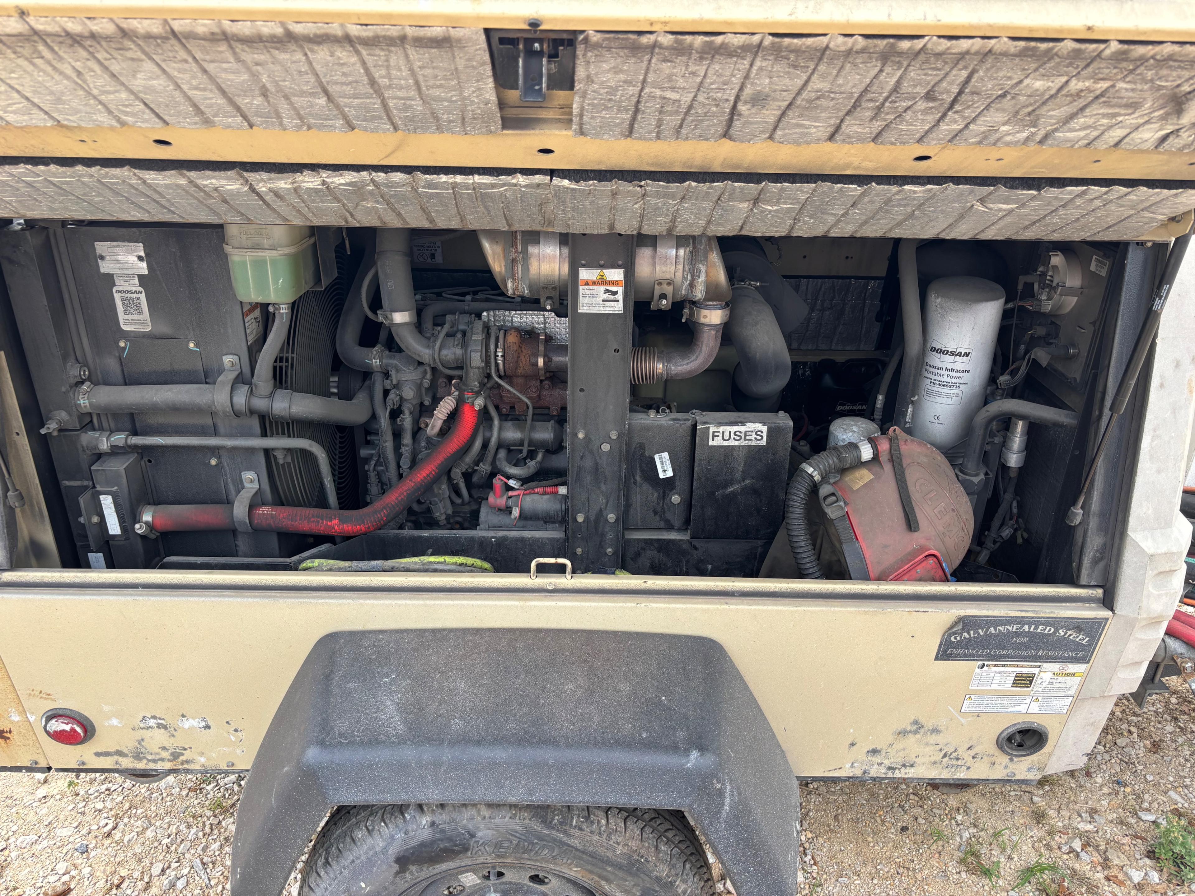 2020 Doosan P250/HP210 Air Compressor