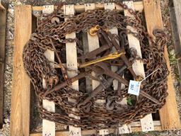Pallet of Chains & Binders