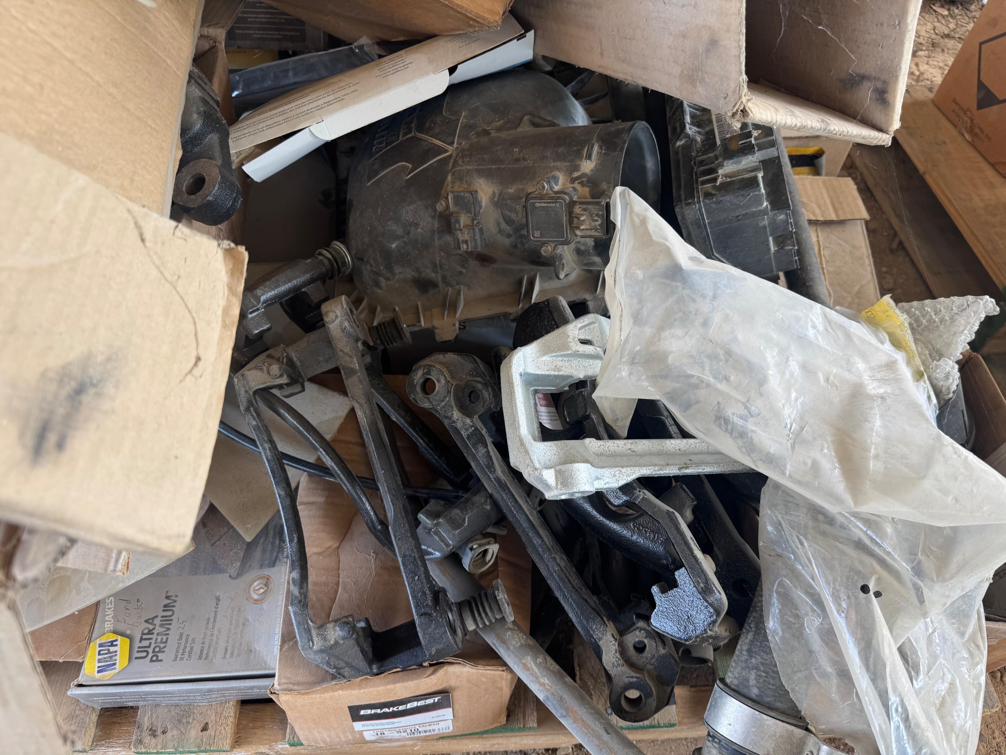 Pallet of Misc Auto Parts
