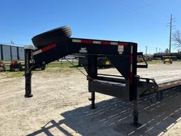 2016 Texas Pride 28' Utility Gooseneck Trailer