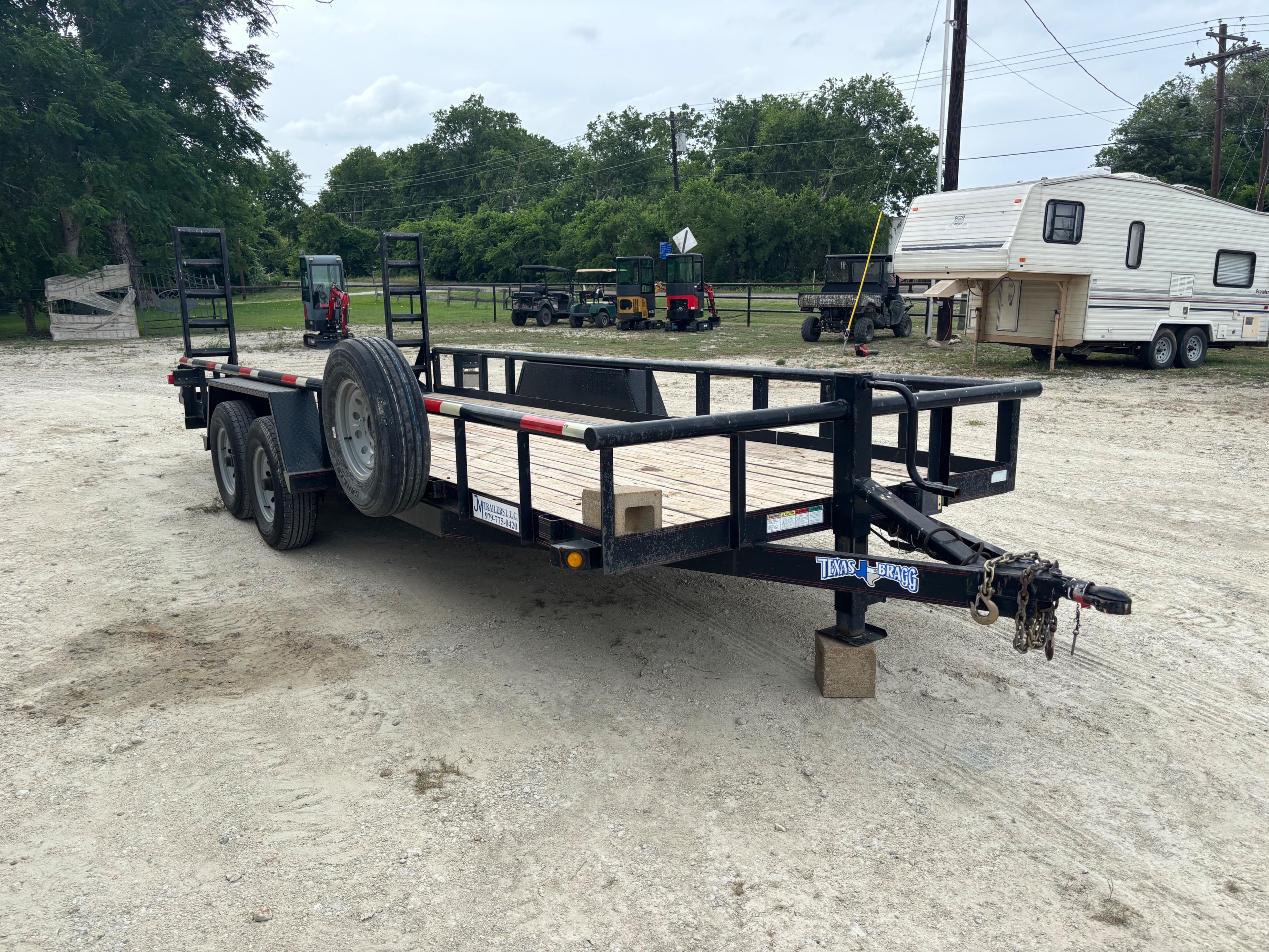 20' Texas Bragg Utility Trailer