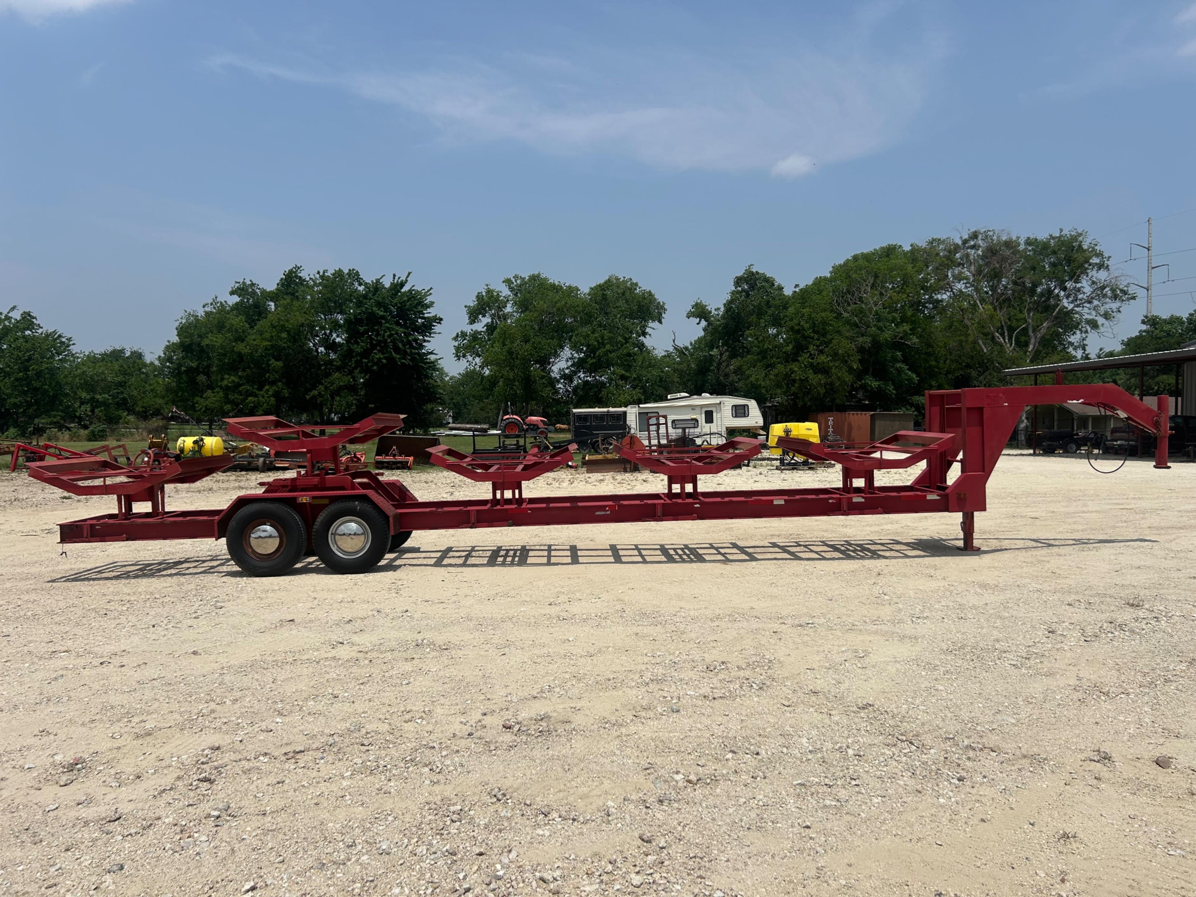 Gooseneck 5 Bale Hay Trailer