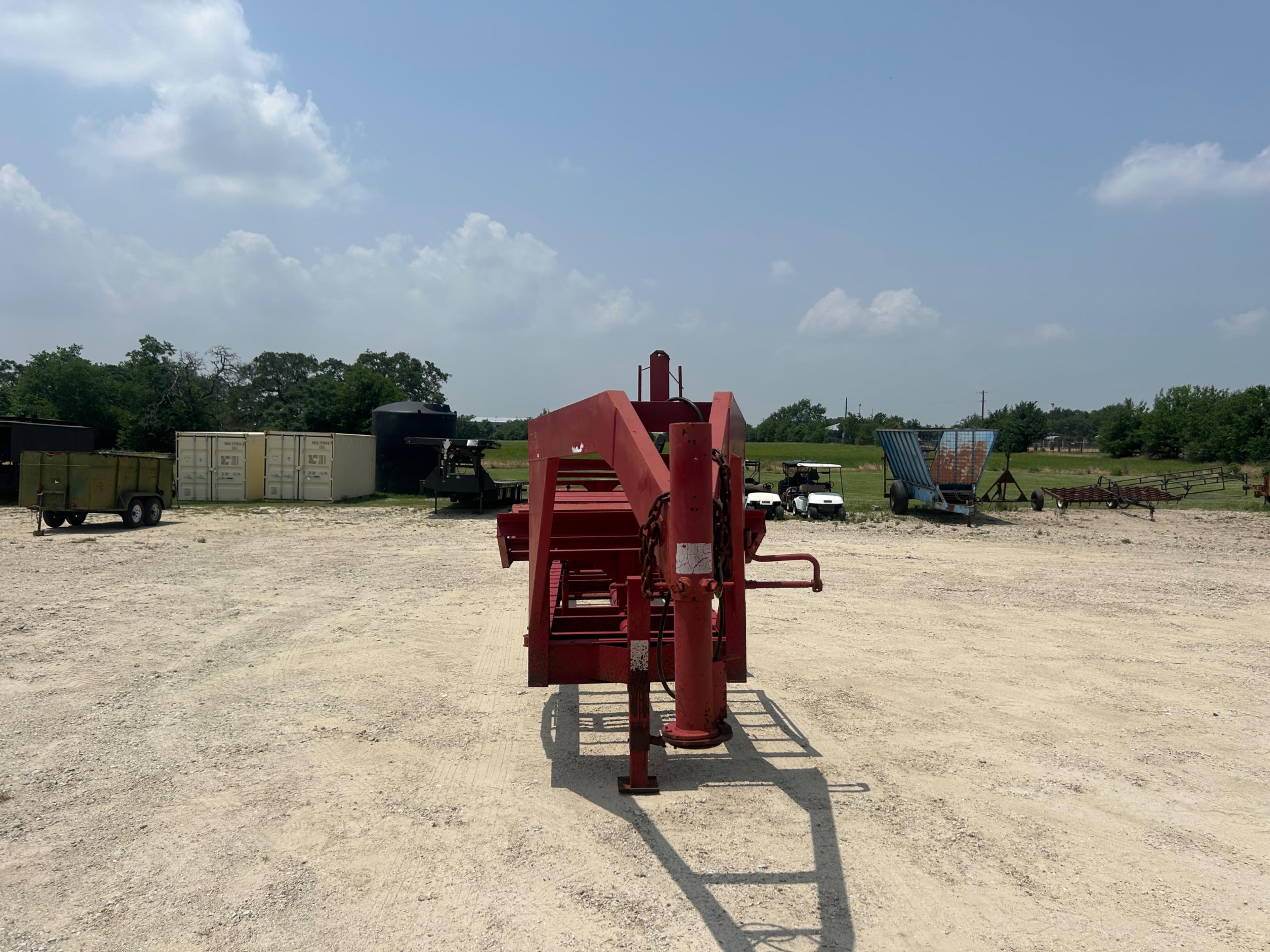 Gooseneck 5 Bale Hay Trailer
