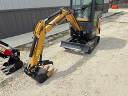 AGT H13R Mini-Excavator
