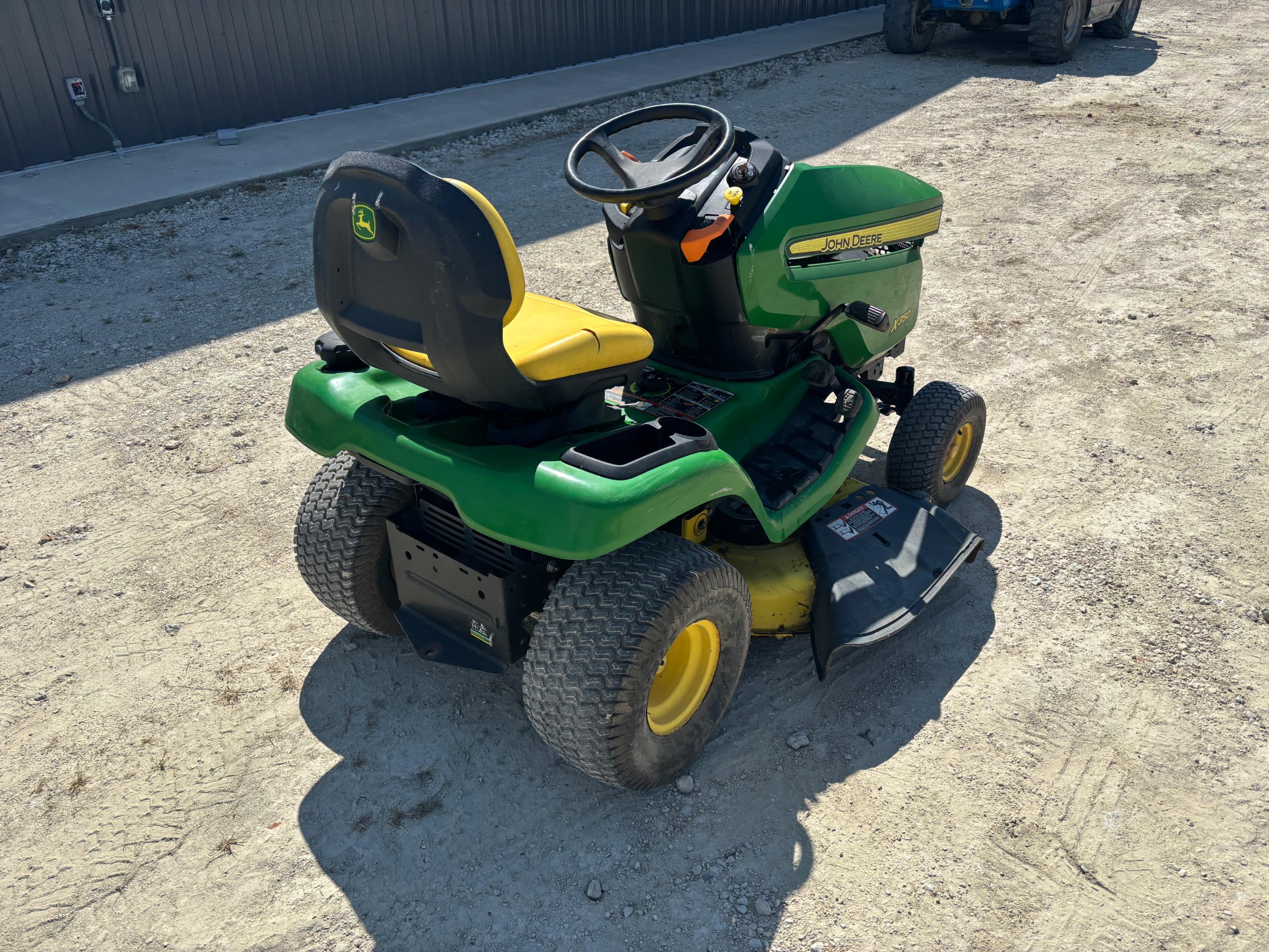 2017 John Deere X350 Riding Mower