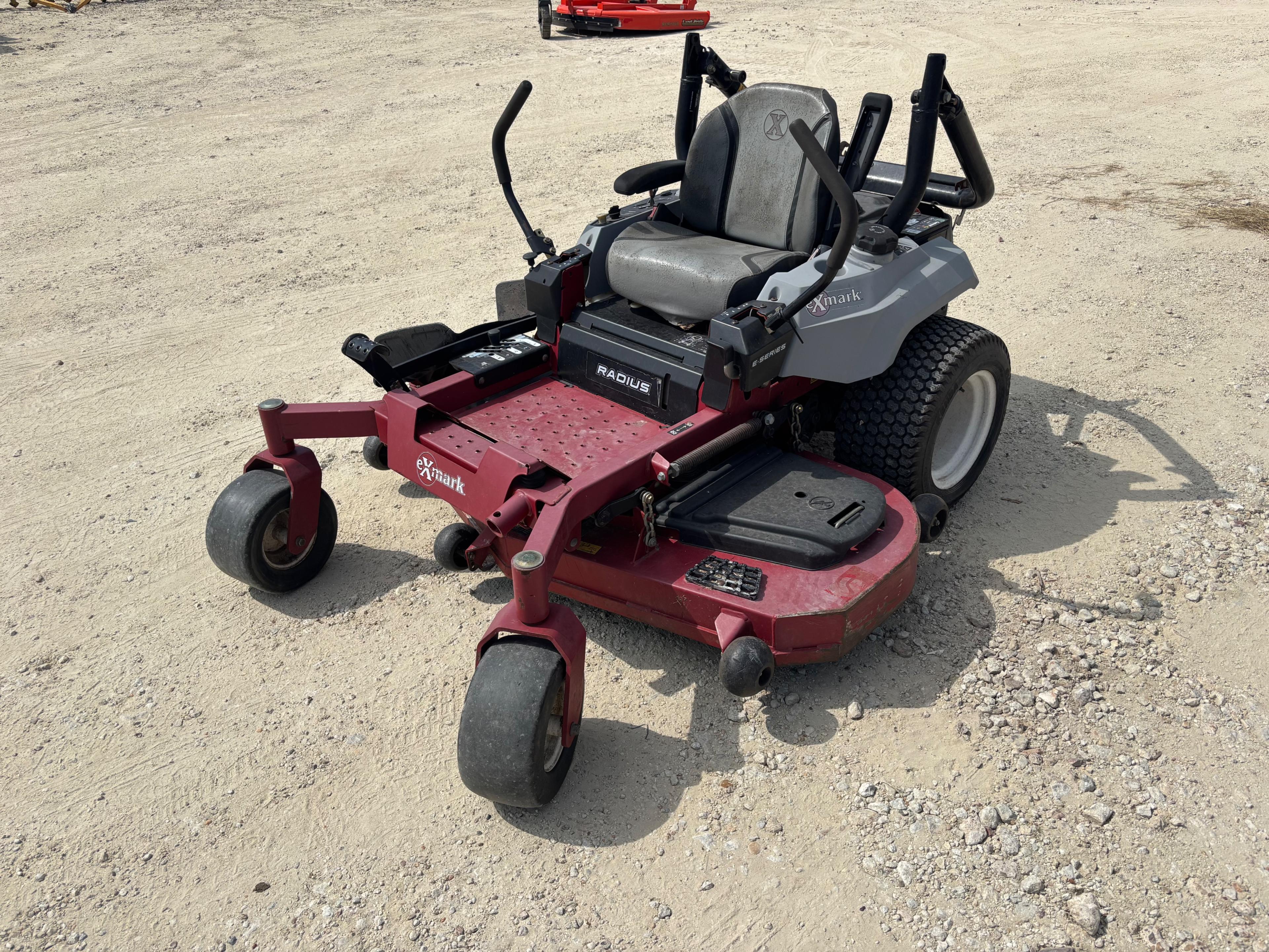ExMark Radius 60" Zero Turn Mower