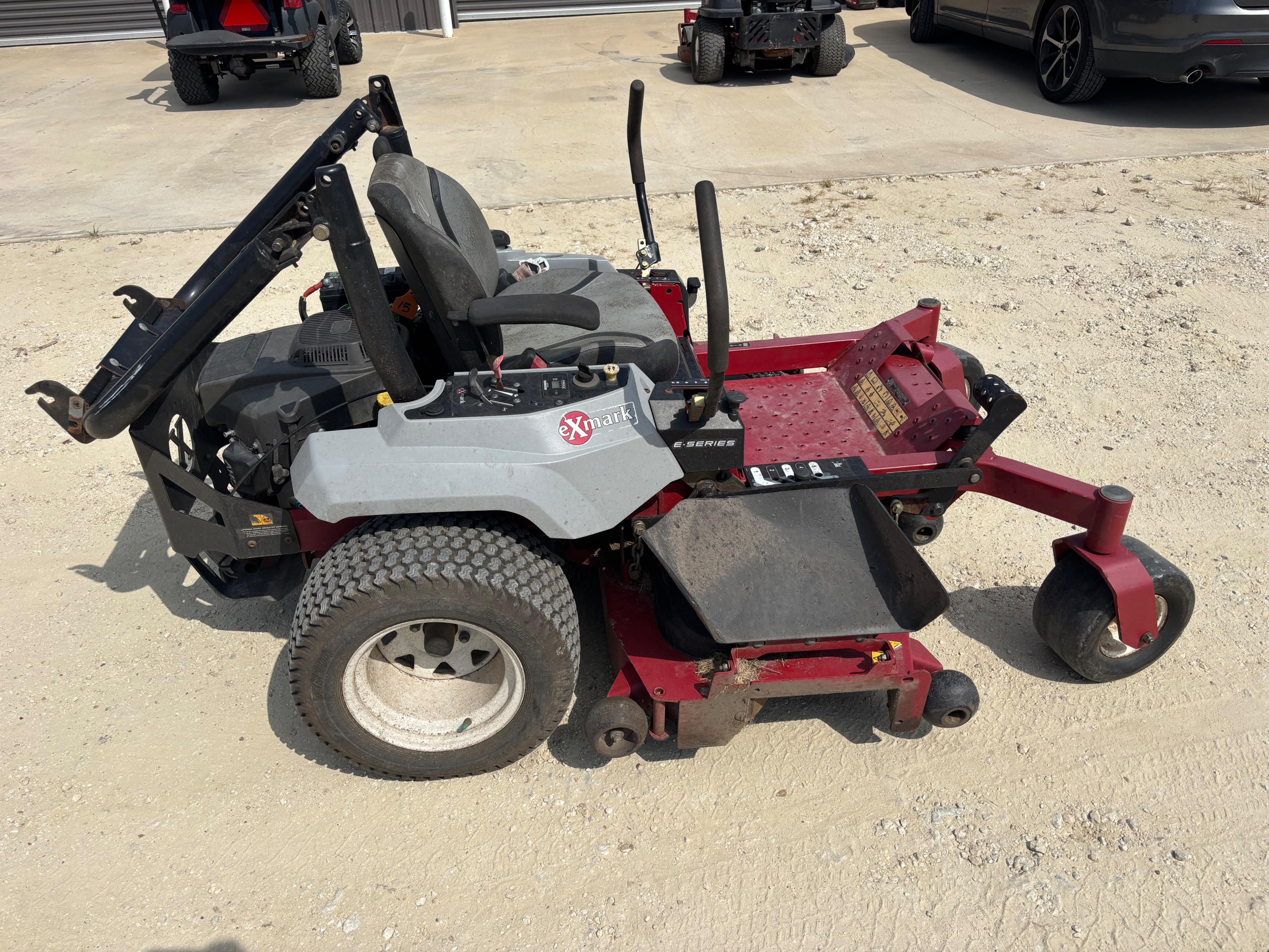 ExMark Radius 60" Zero Turn Mower
