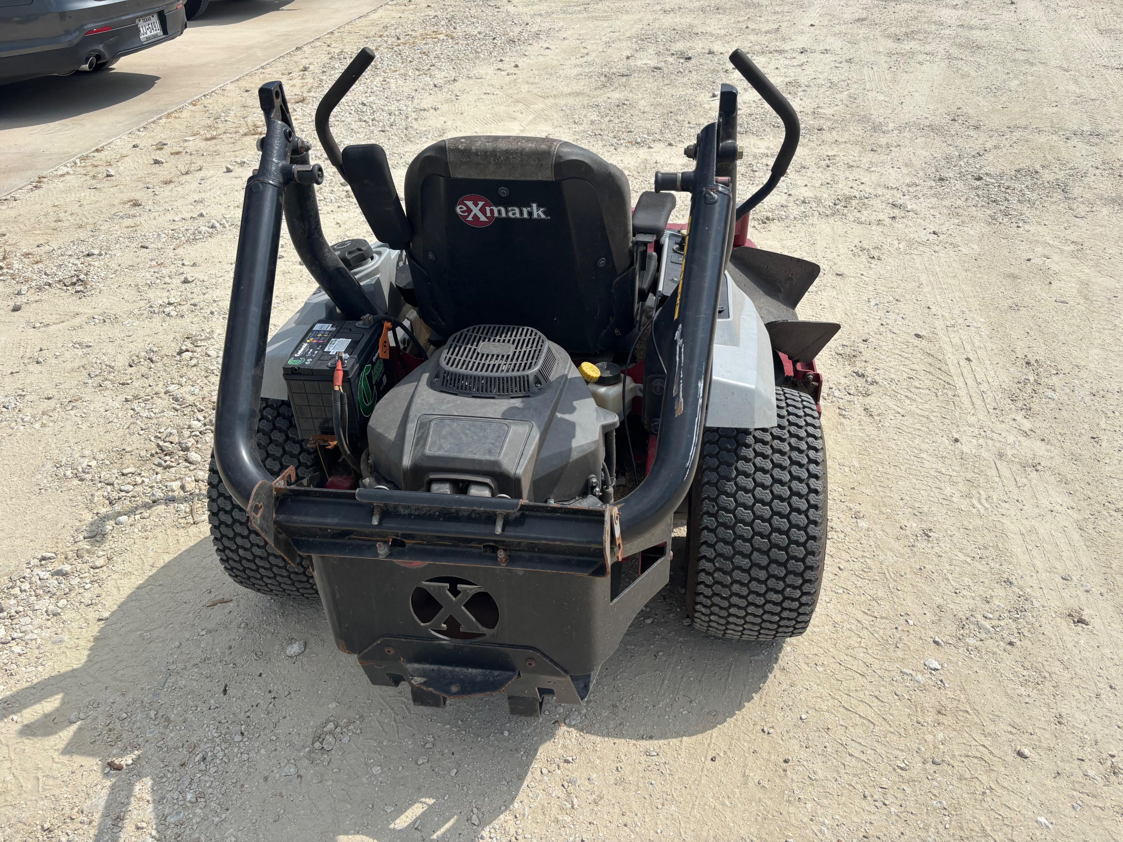 ExMark Radius 60" Zero Turn Mower