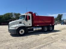 2011 Mack CXU613 Truck