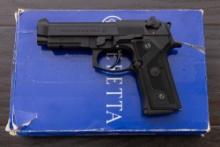 Beretta 92FS Vertec Semi-Automatic Pistol