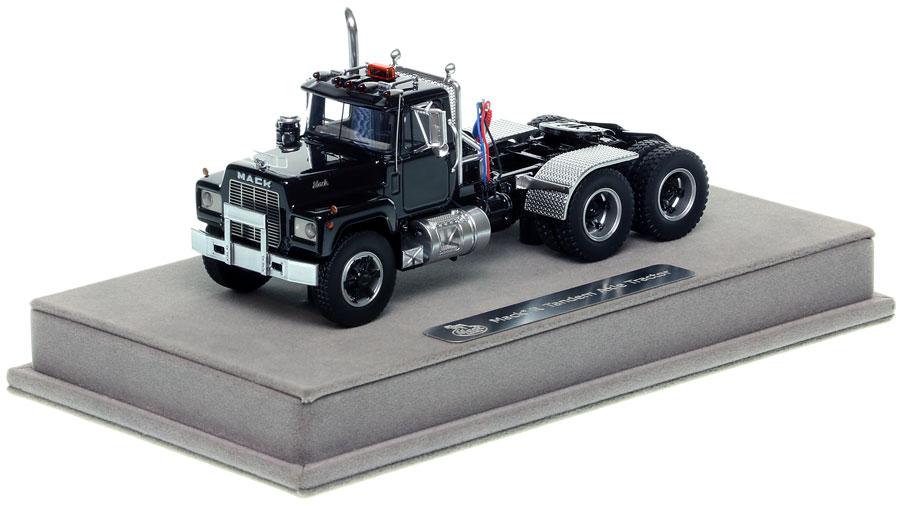 Mack RD688SX Tandem Axle Tractor - Black