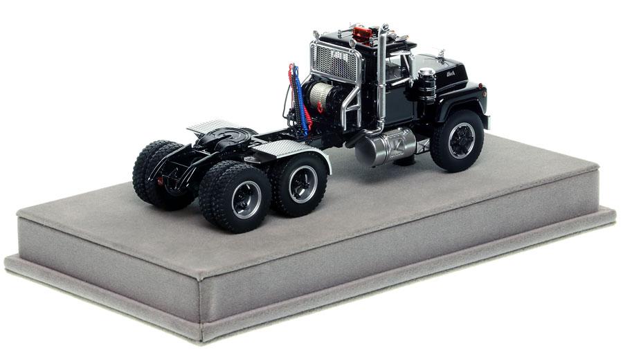 Mack RD688SX Tandem Axle Tractor - Black