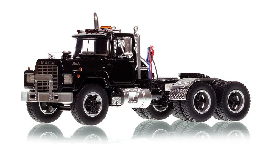 Mack RD688SX Tandem Axle Tractor - Black