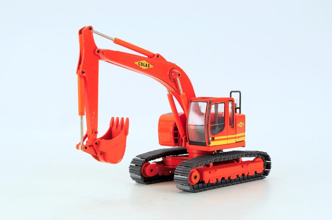 Liebherr R924 Compact Excavator - Colas