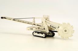 Krupp S400 Tracked Bucket Excavator - White - 1:100