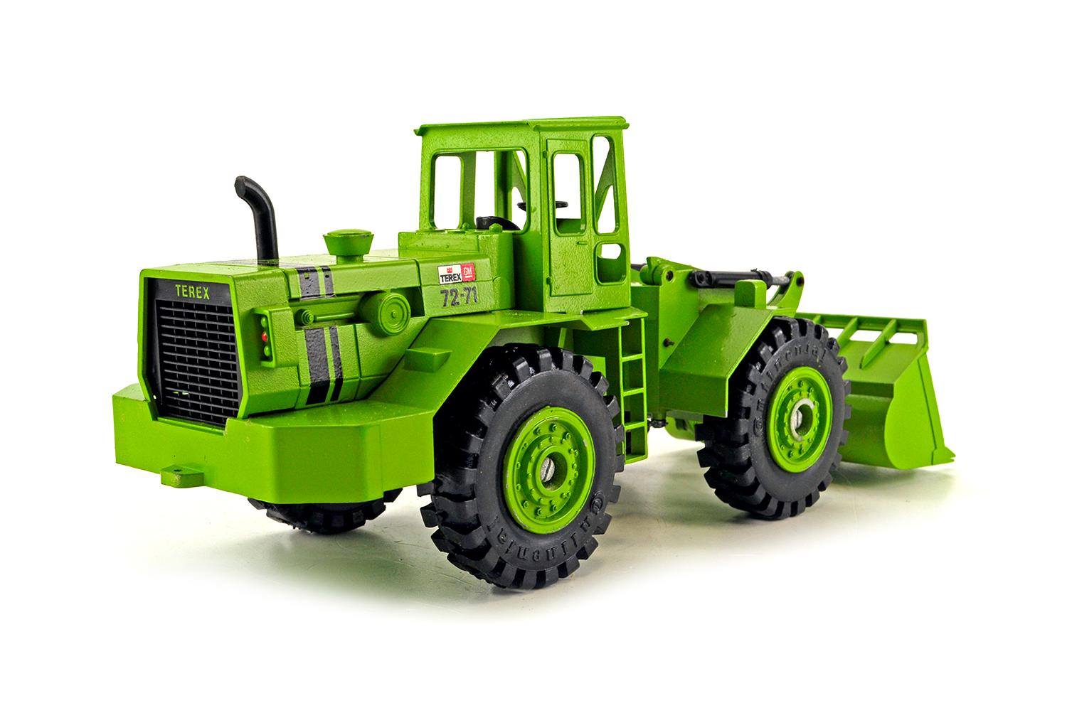 GM 72-71 Wheel Loader - 1:40 - Green