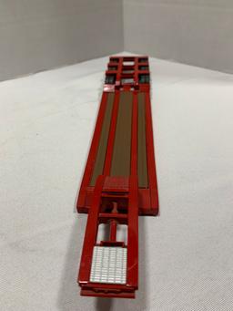 Trail King 3 Axle Low Loader- Red - 1:48