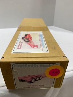 Trail King 3 Axle Low Loader- Red - 1:48