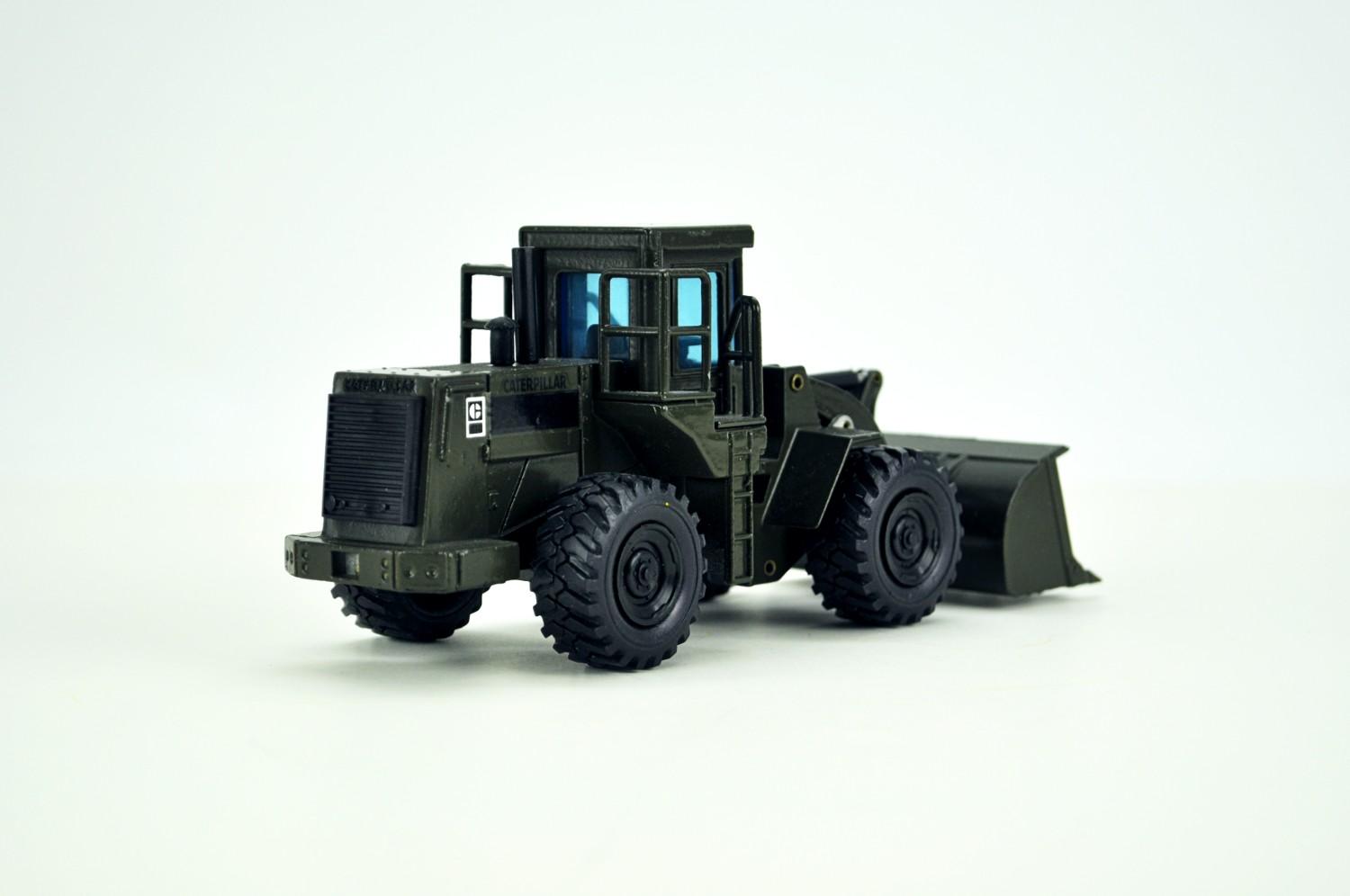Caterpillar 966D Wheel Loader - Military