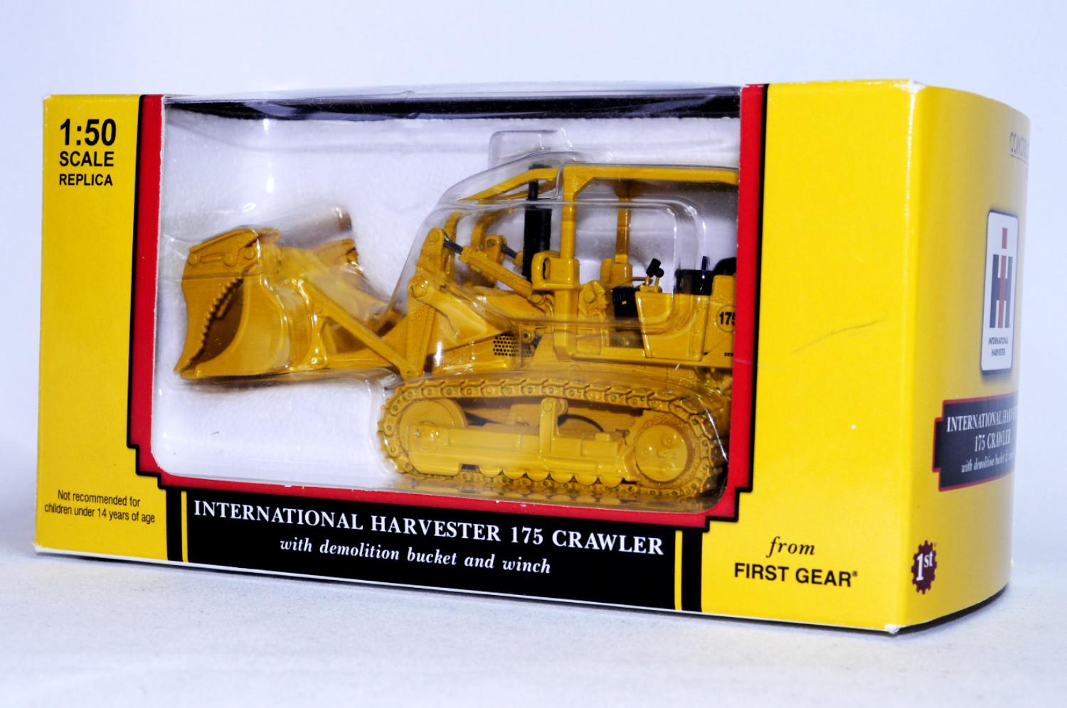 International 175 Crawler & Ripper w/Demolition Bucket