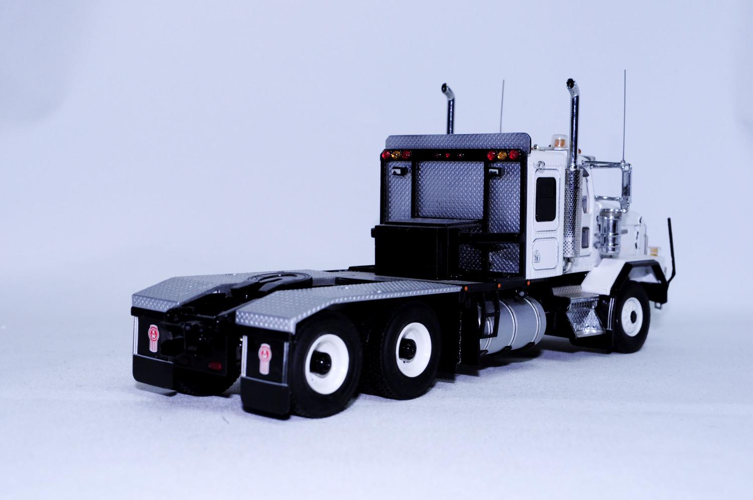 Kenworth C500B Heavy Tractor