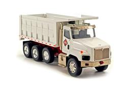 International 5600i Dump Truck - White