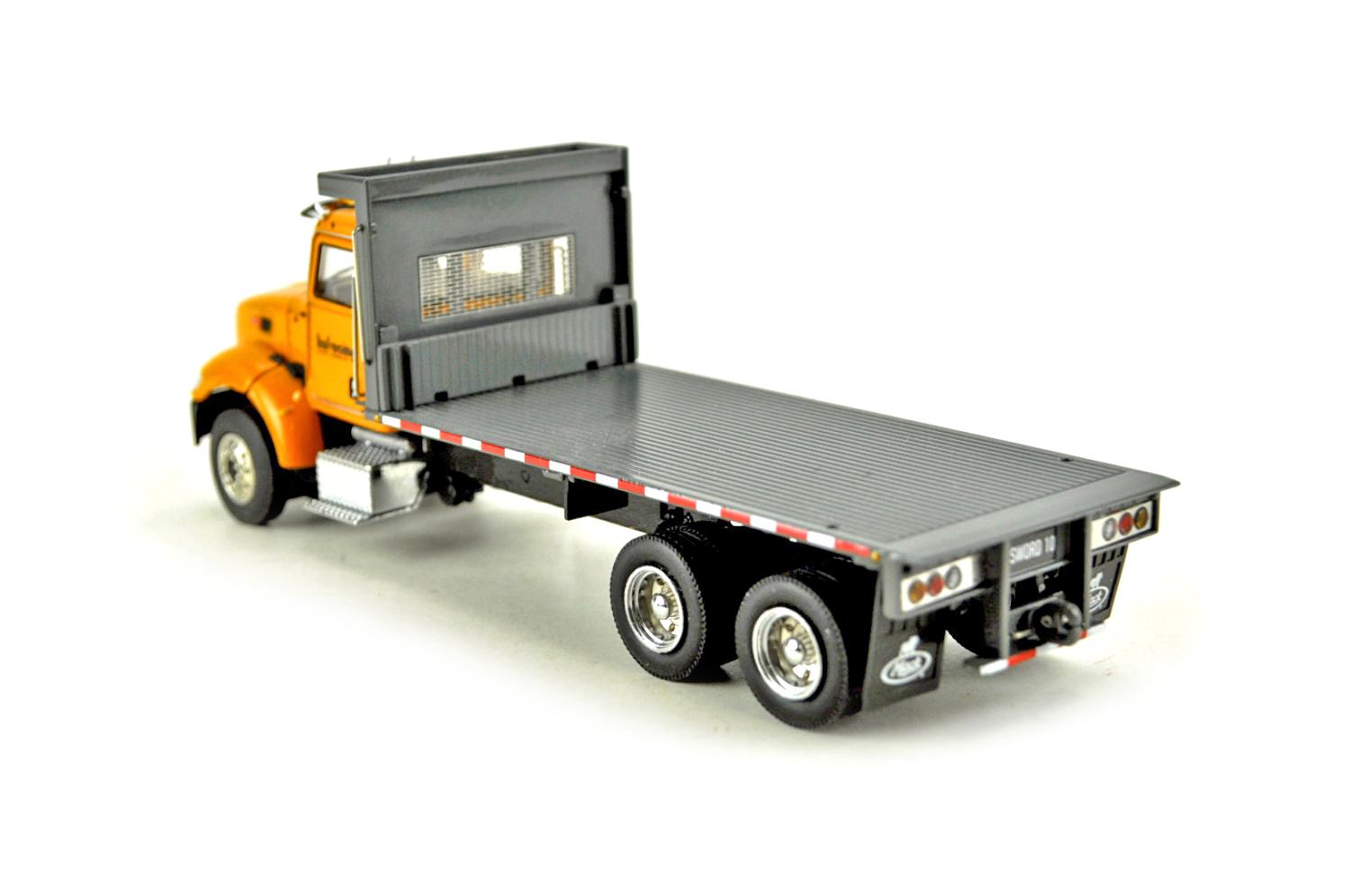 Peterbilt 335 Flatbed - Kokosing