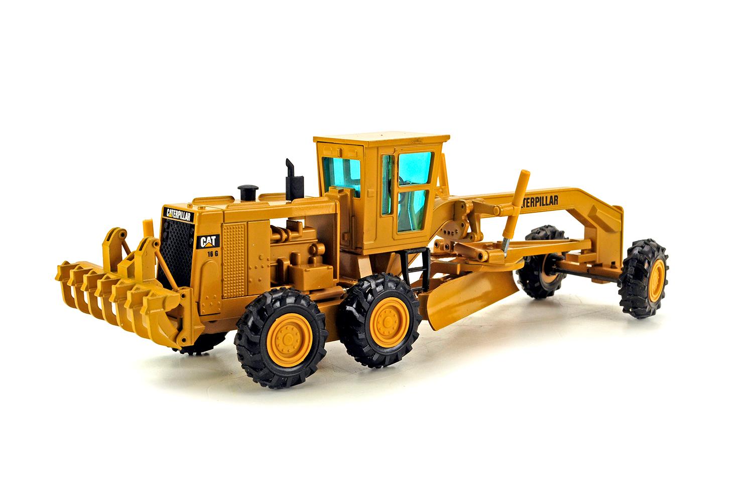 Caterpillar 16G Motor Grader