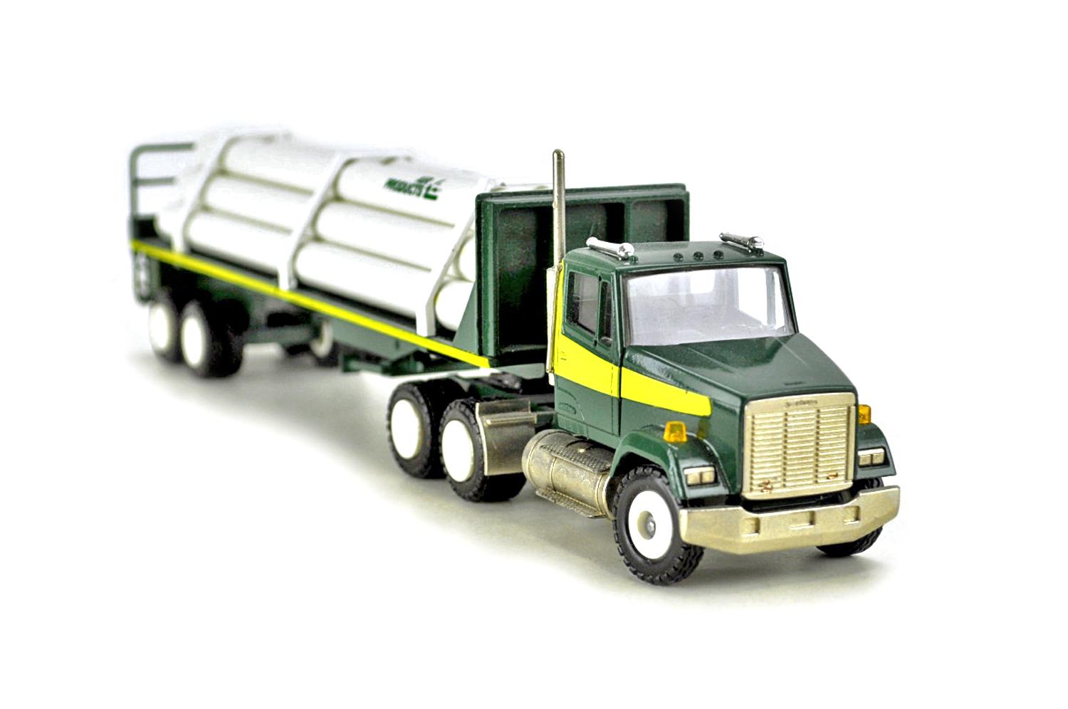 Freightliner Tractor w/Air Tanks - Air Products