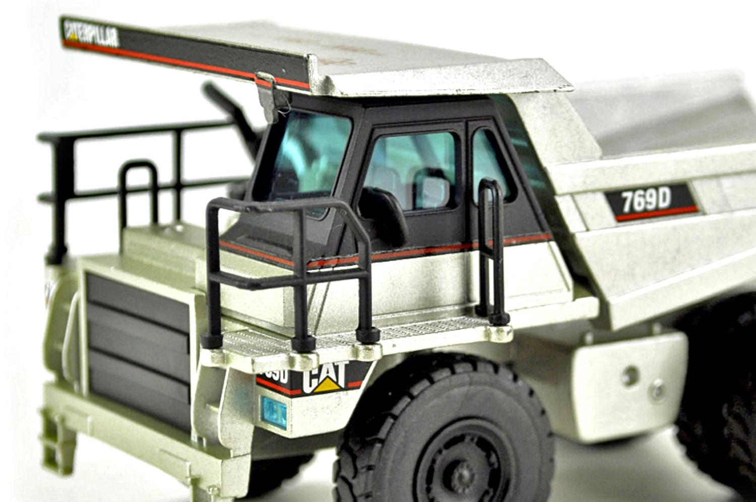 Caterpillar 769D Dump Truck - Silver