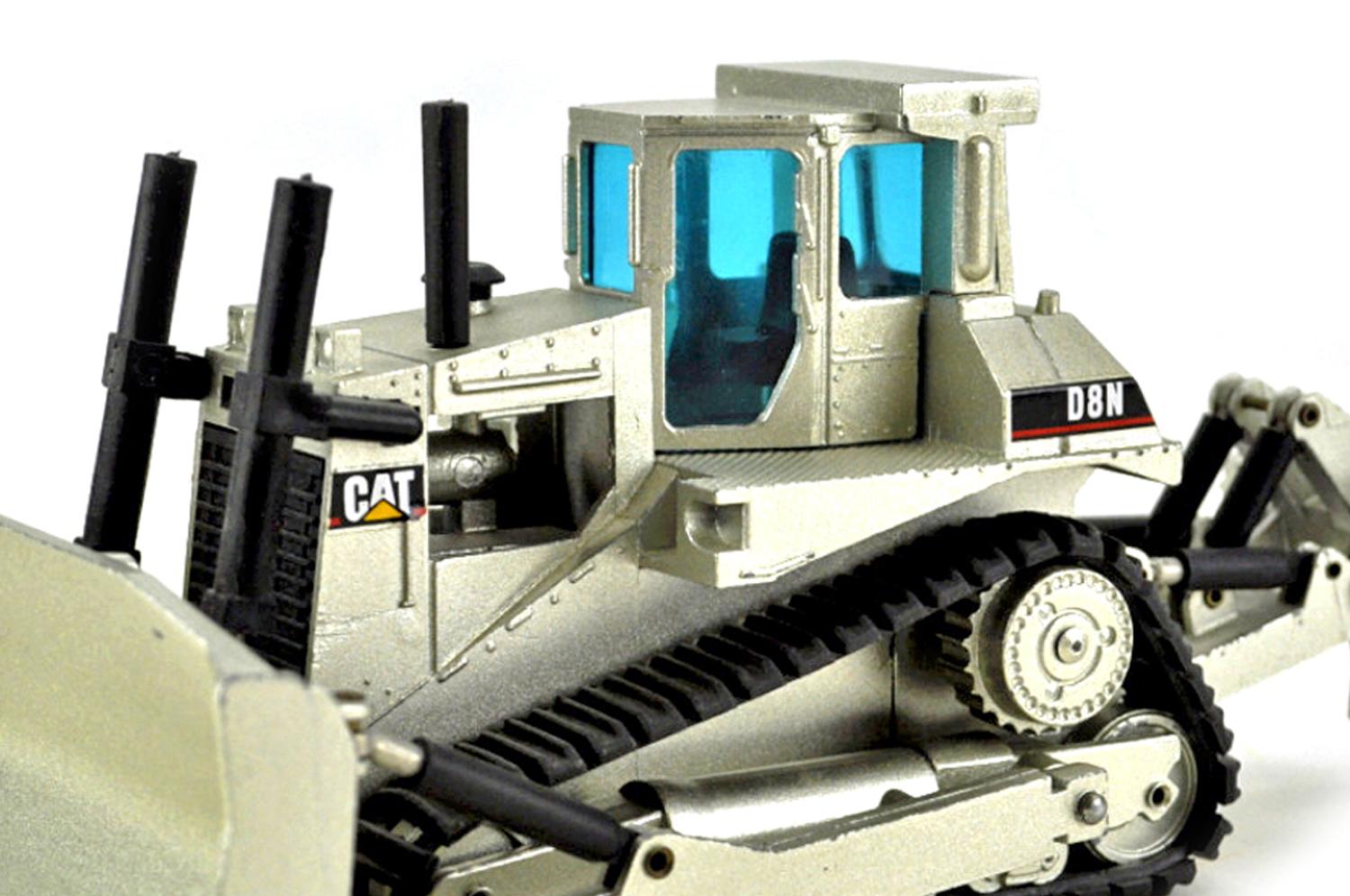 Caterpillar D8N Bulldozer - Silver