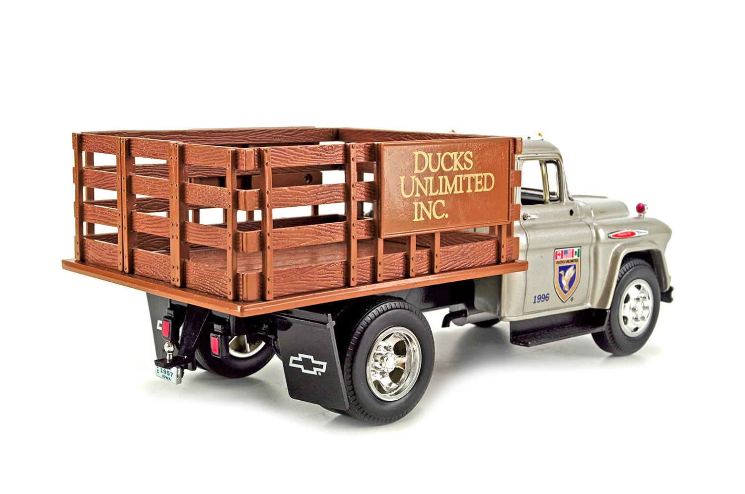 Chevy 1957 Stake Truck - Ducks Unlimited - 1:25