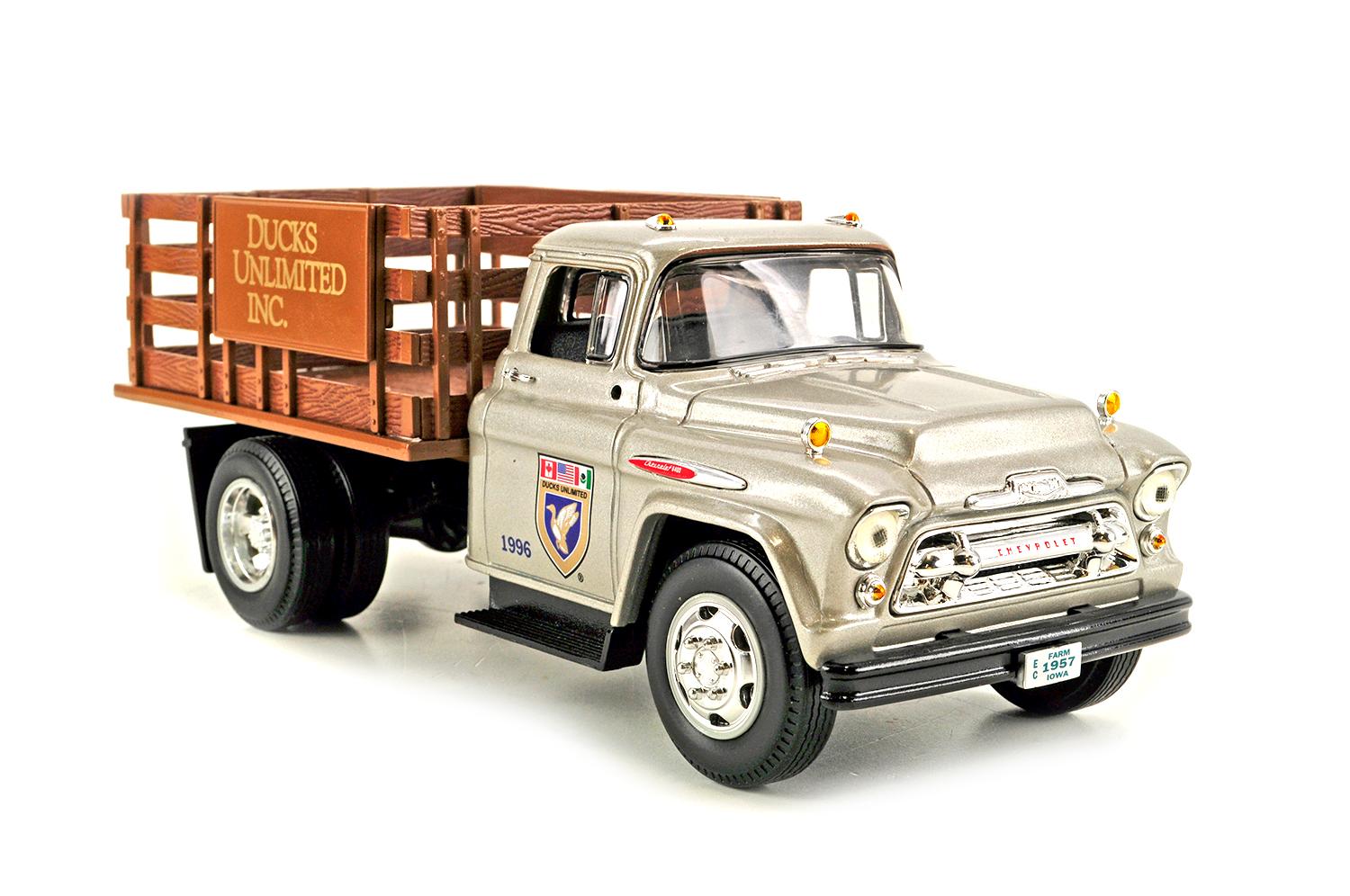 Chevy 1957 Stake Truck - Ducks Unlimited - 1:25