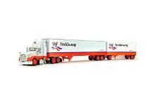 Kenworth T800 Tractor w/Double Trailers