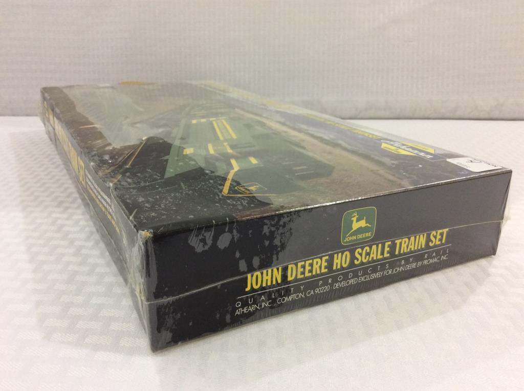 Un-Opened John Deere HO Scale Set in Box