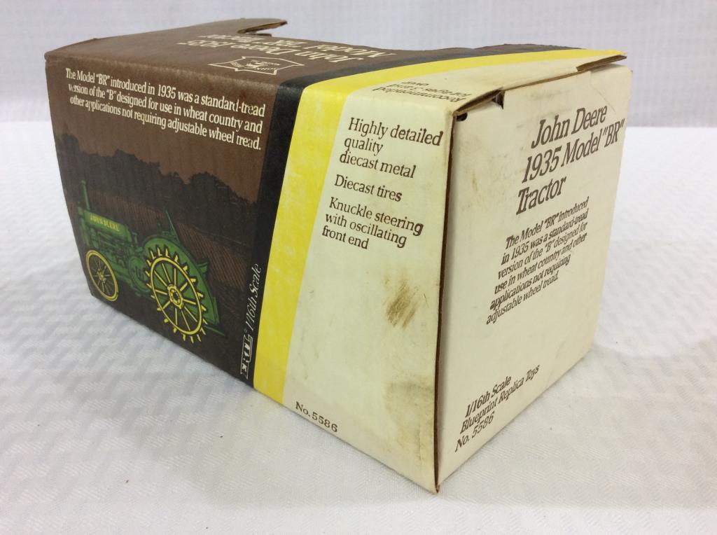 Lot of 2 Ertl 1/16th Scale John Deere Tractors in