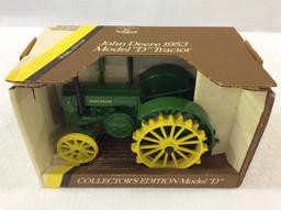 Lot of 2 Ertl 1/16th Scale John Deere Tractors in