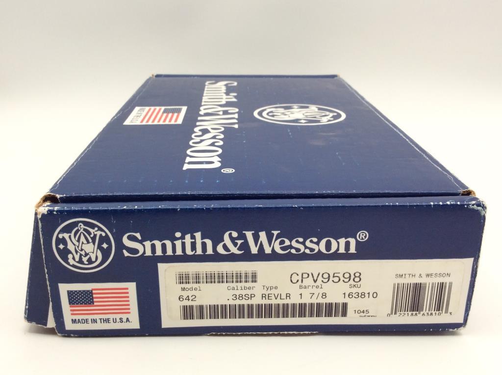 Smith & Wesson  642 Air weight 38 Special