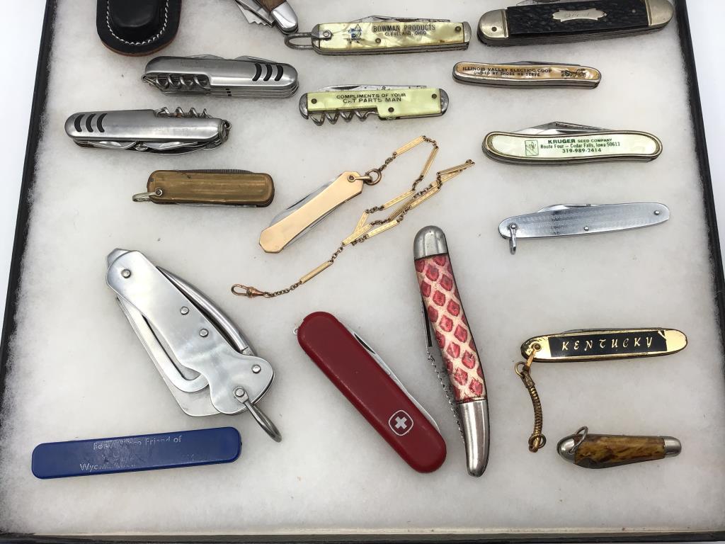 Group of Approx. 22 Various Folding Knives