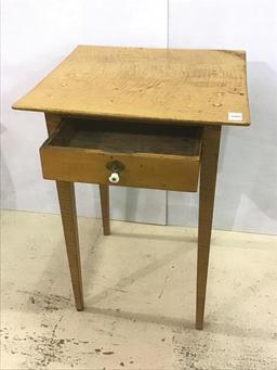 Sm. Locking One Drawer Maple 19 Inch