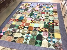 Very Nice Cinderella Pattern Quilt w/