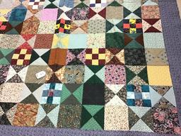Very Nice Cinderella Pattern Quilt w/