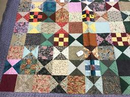 Very Nice Cinderella Pattern Quilt w/