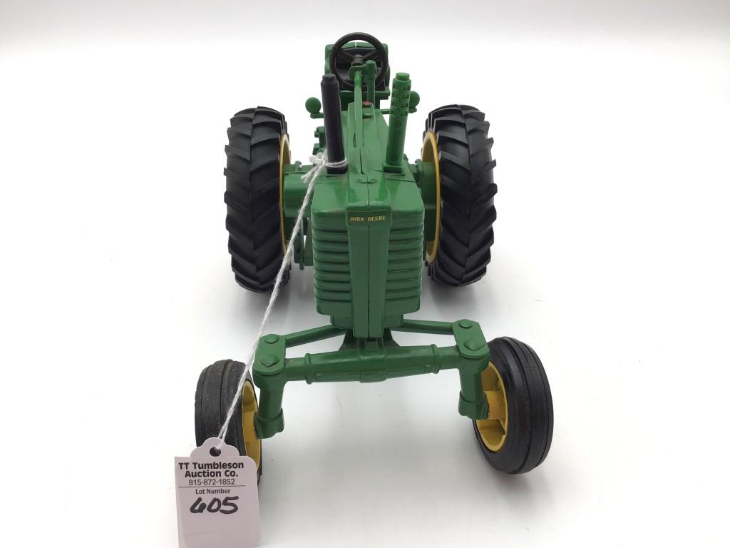 1/16 Scale John Deere G Toy Tractor by Ertl
