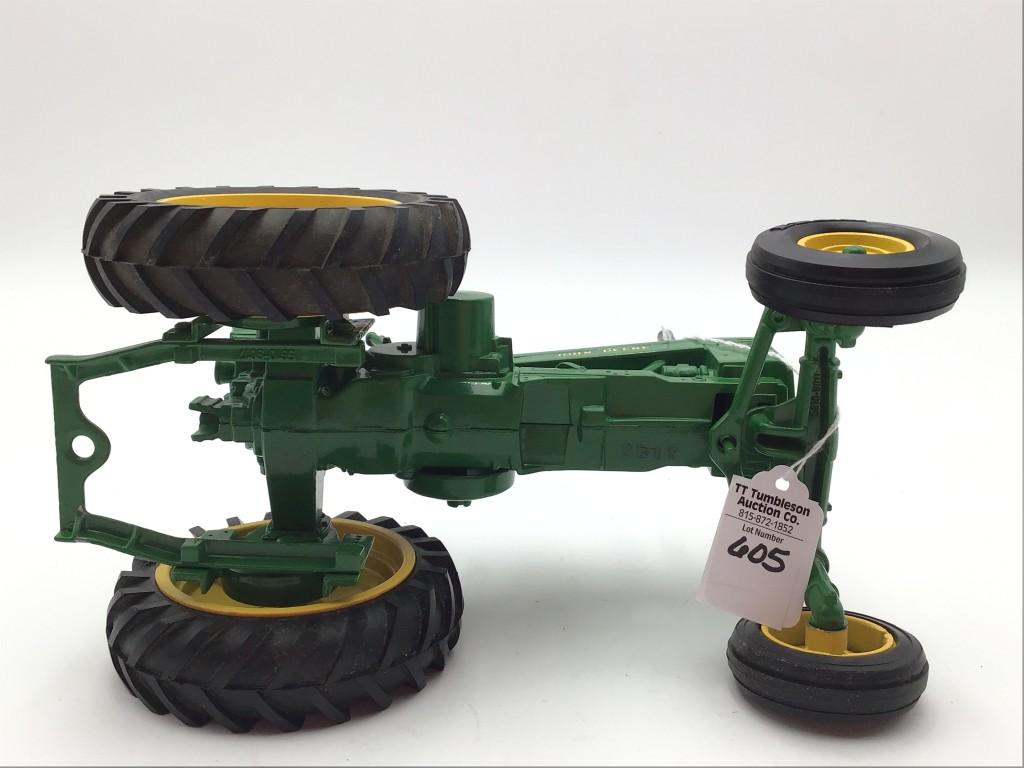 1/16 Scale John Deere G Toy Tractor by Ertl