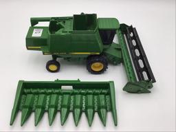 1/16 Scale John Deere 9600 Special Edition