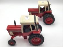 Lot of 2 International 1586 1/16 Scale Toy