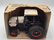 1/16 Scale Ertl Case 2594 Toy Tractor w/ Cab